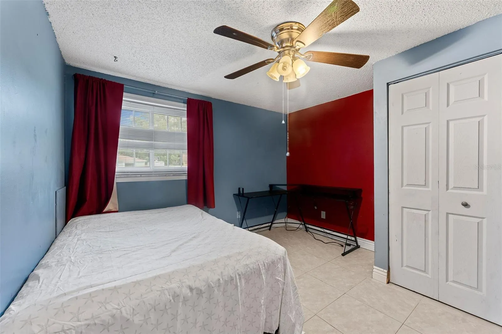 8841 OAK CIR