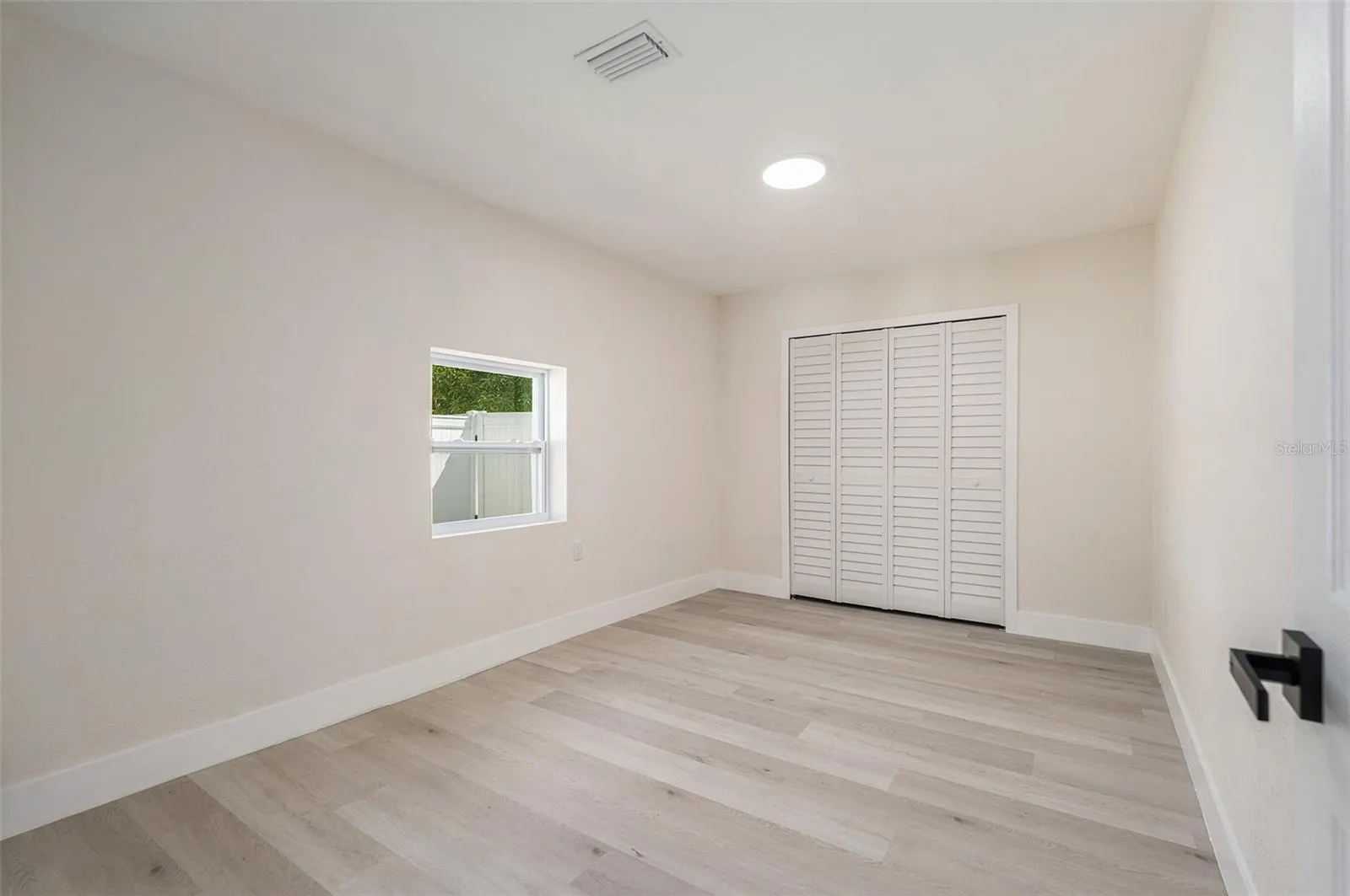 3707 COPPERTREE CIR