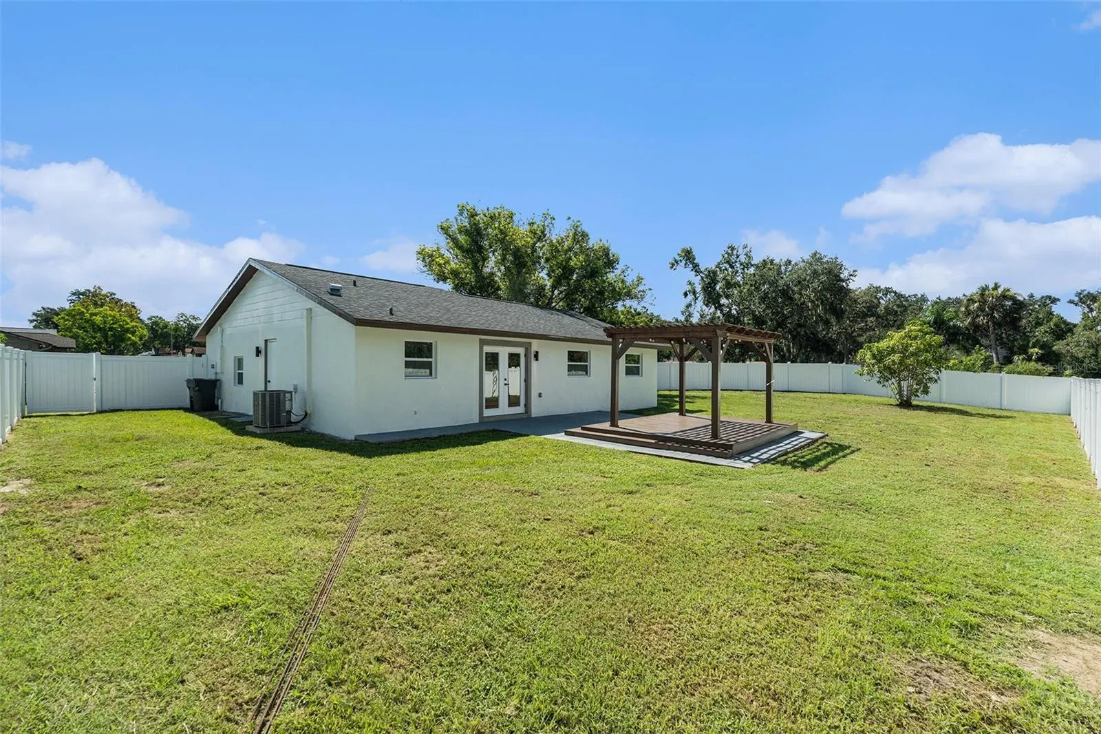3707 COPPERTREE CIR