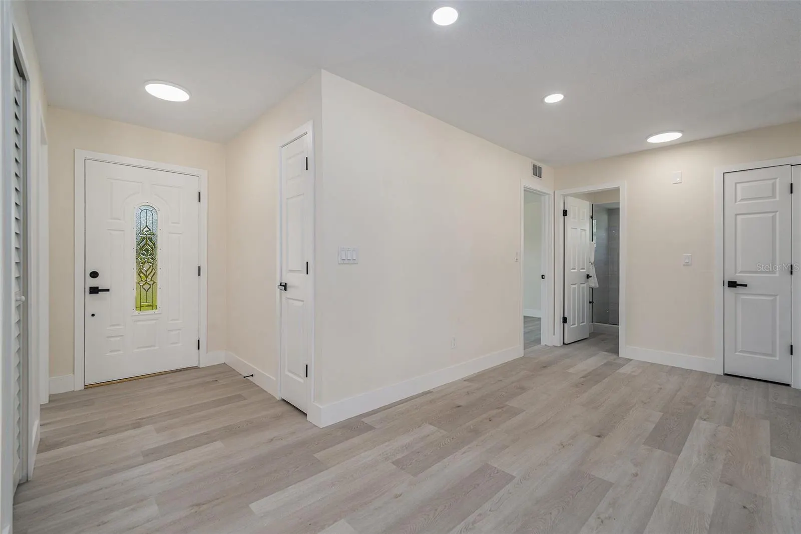 3707 COPPERTREE CIR