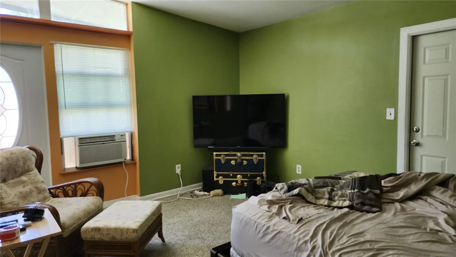 1122 DOGWOOD AVE