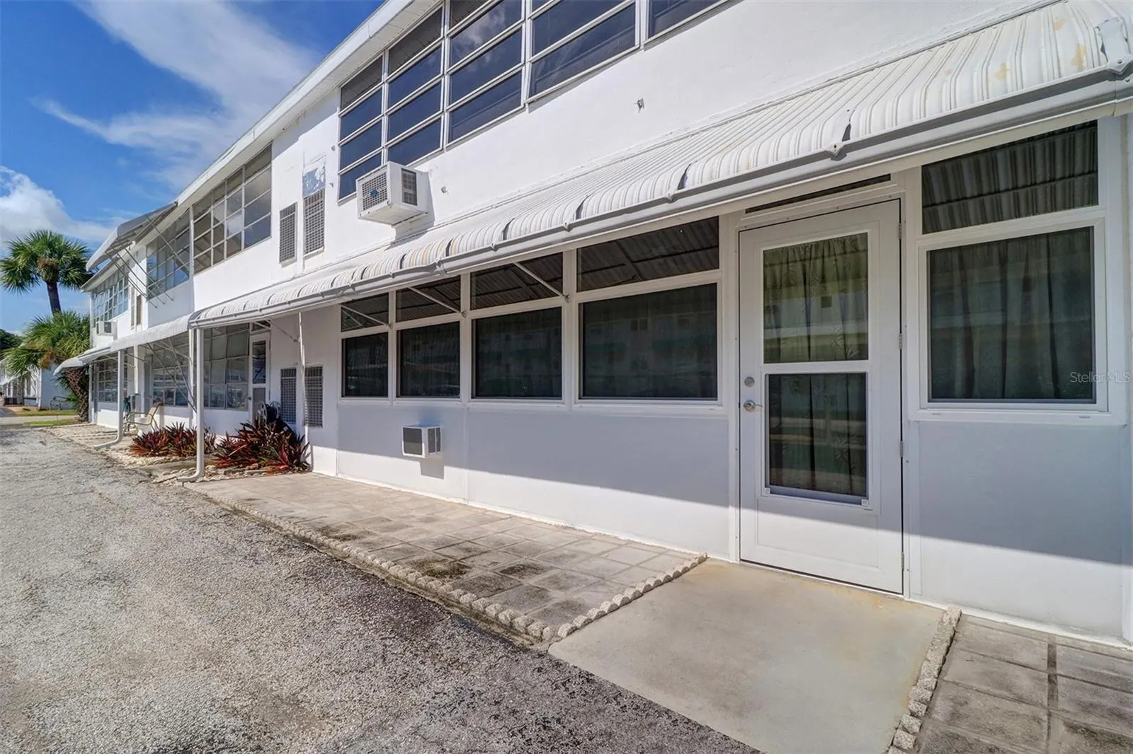 5945 21ST ST N #6, #6