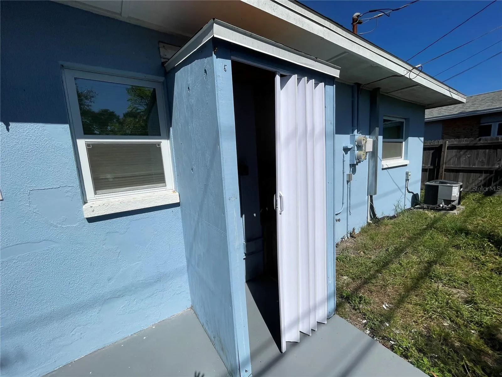321 N JUPITER AVE