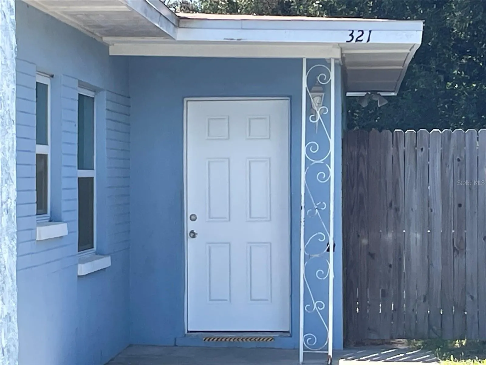 321 N JUPITER AVE