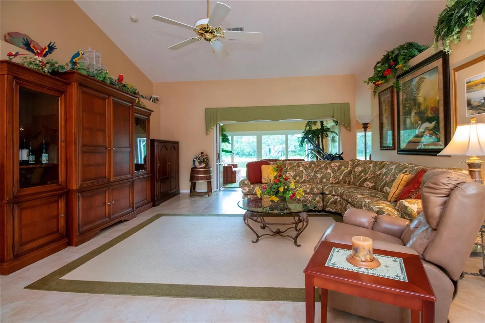 2039 BERRY ROBERTS DR