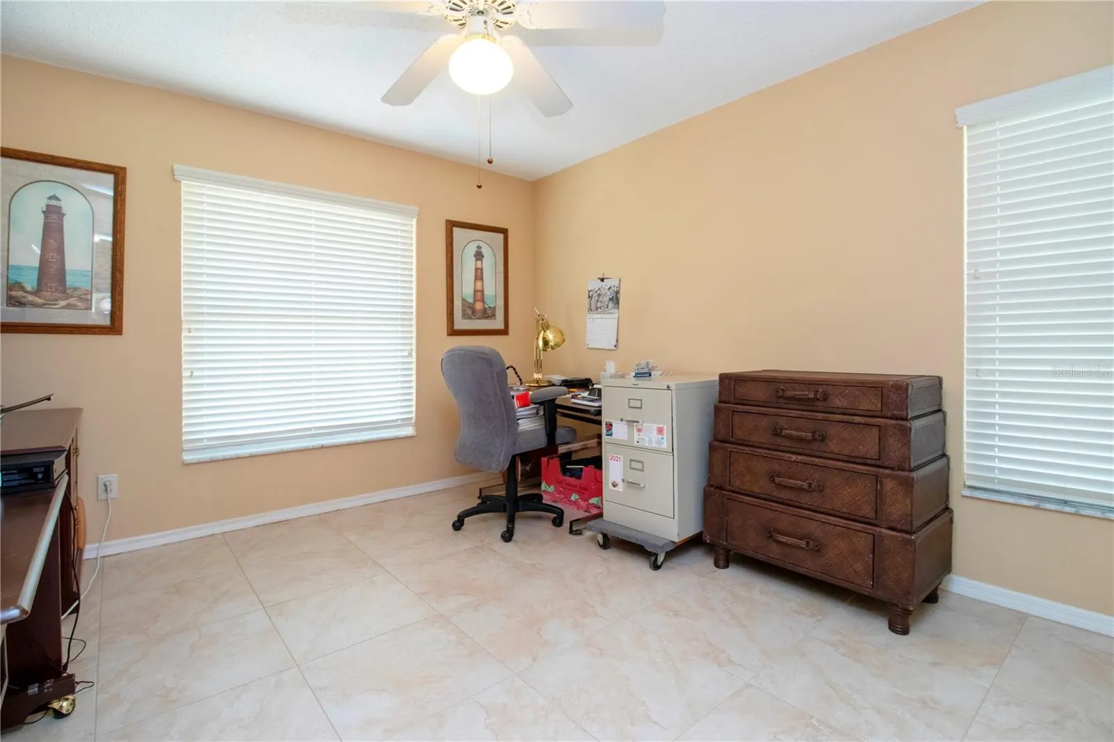 2039 BERRY ROBERTS DR