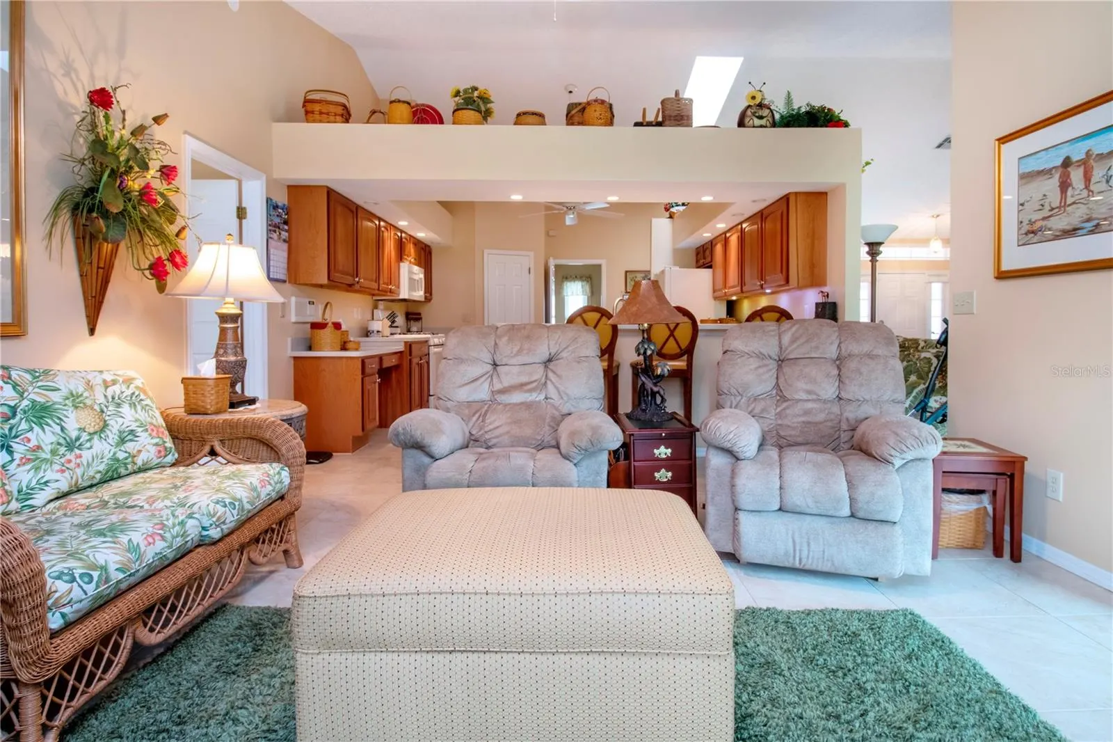 2039 BERRY ROBERTS DR