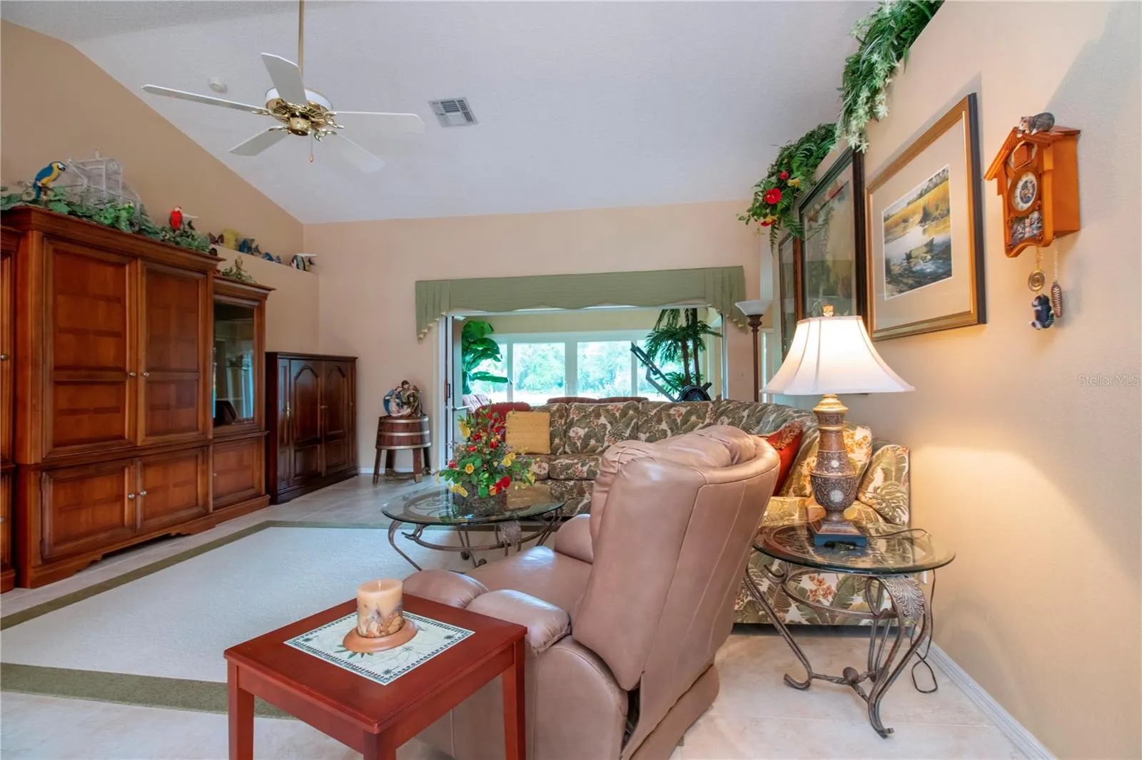 2039 BERRY ROBERTS DR