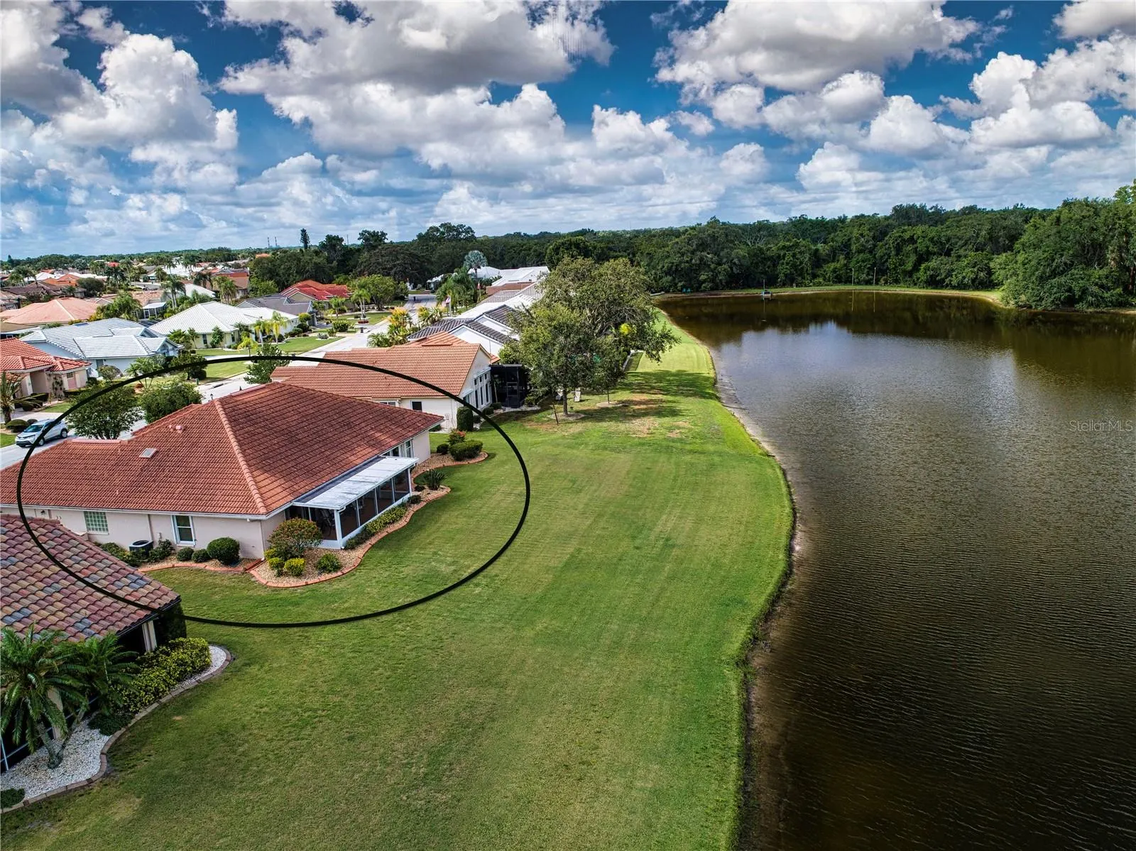 2039 BERRY ROBERTS DR