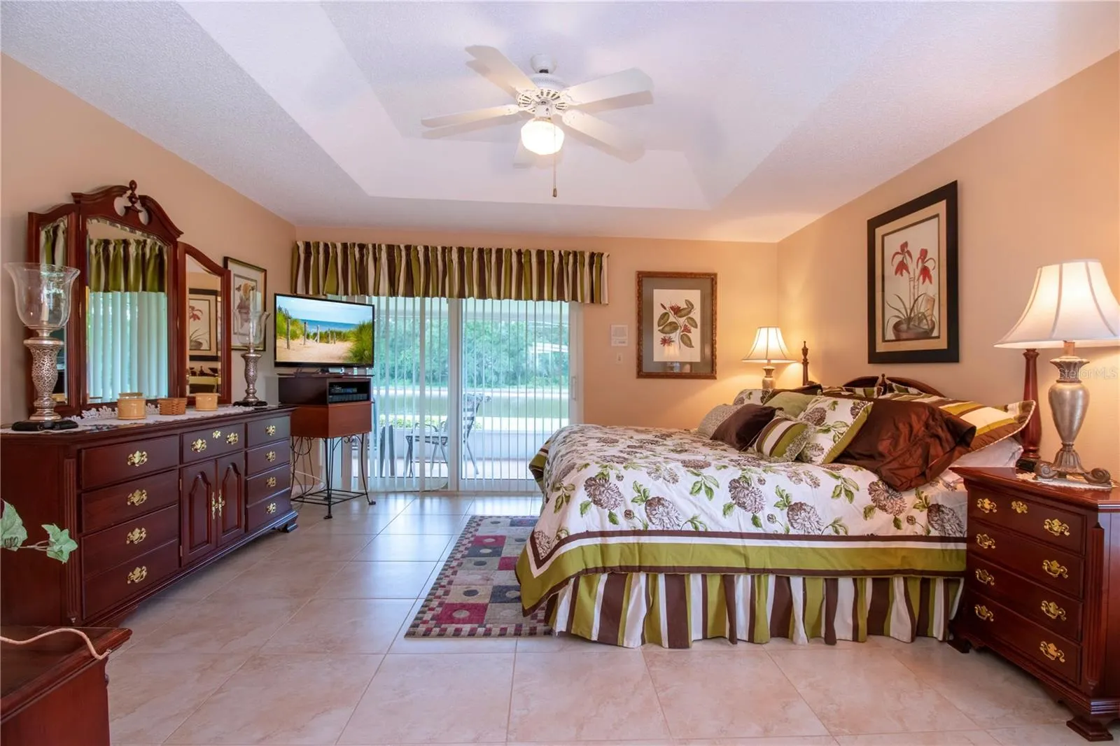 2039 BERRY ROBERTS DR