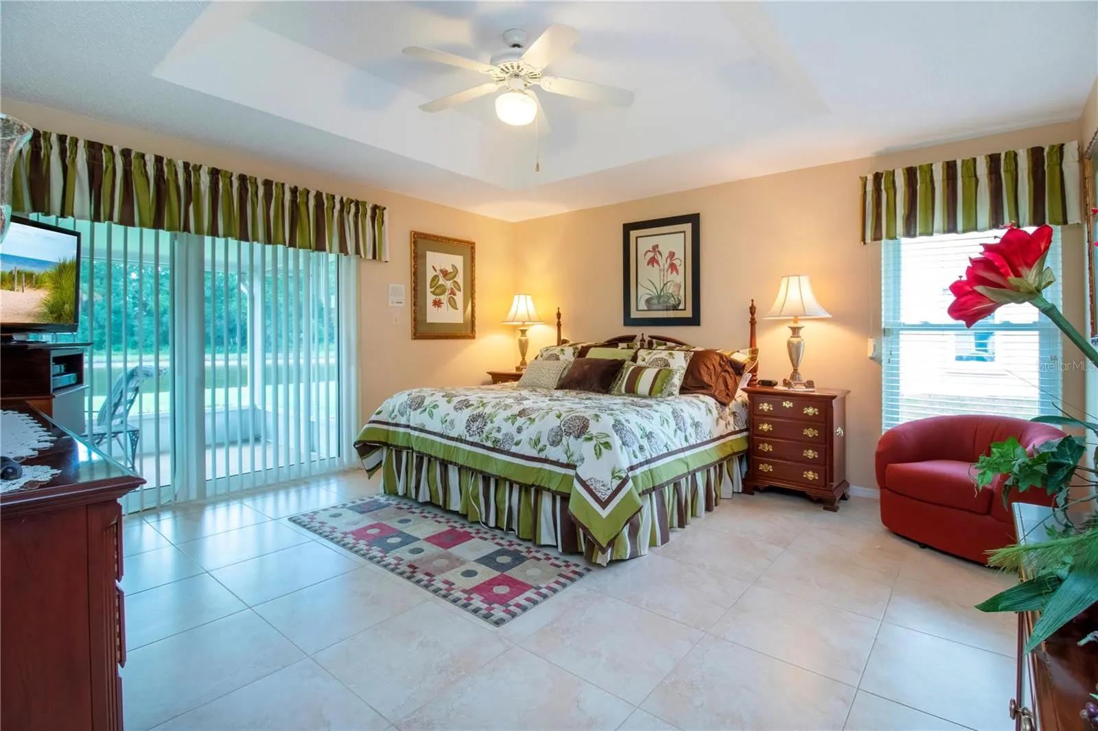 2039 BERRY ROBERTS DR