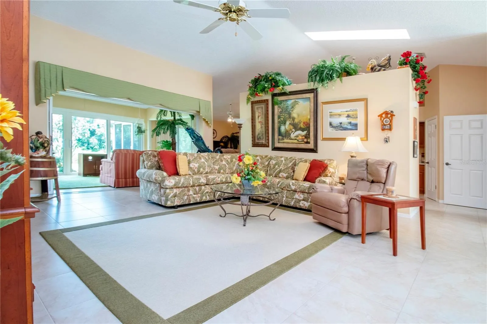 2039 BERRY ROBERTS DR