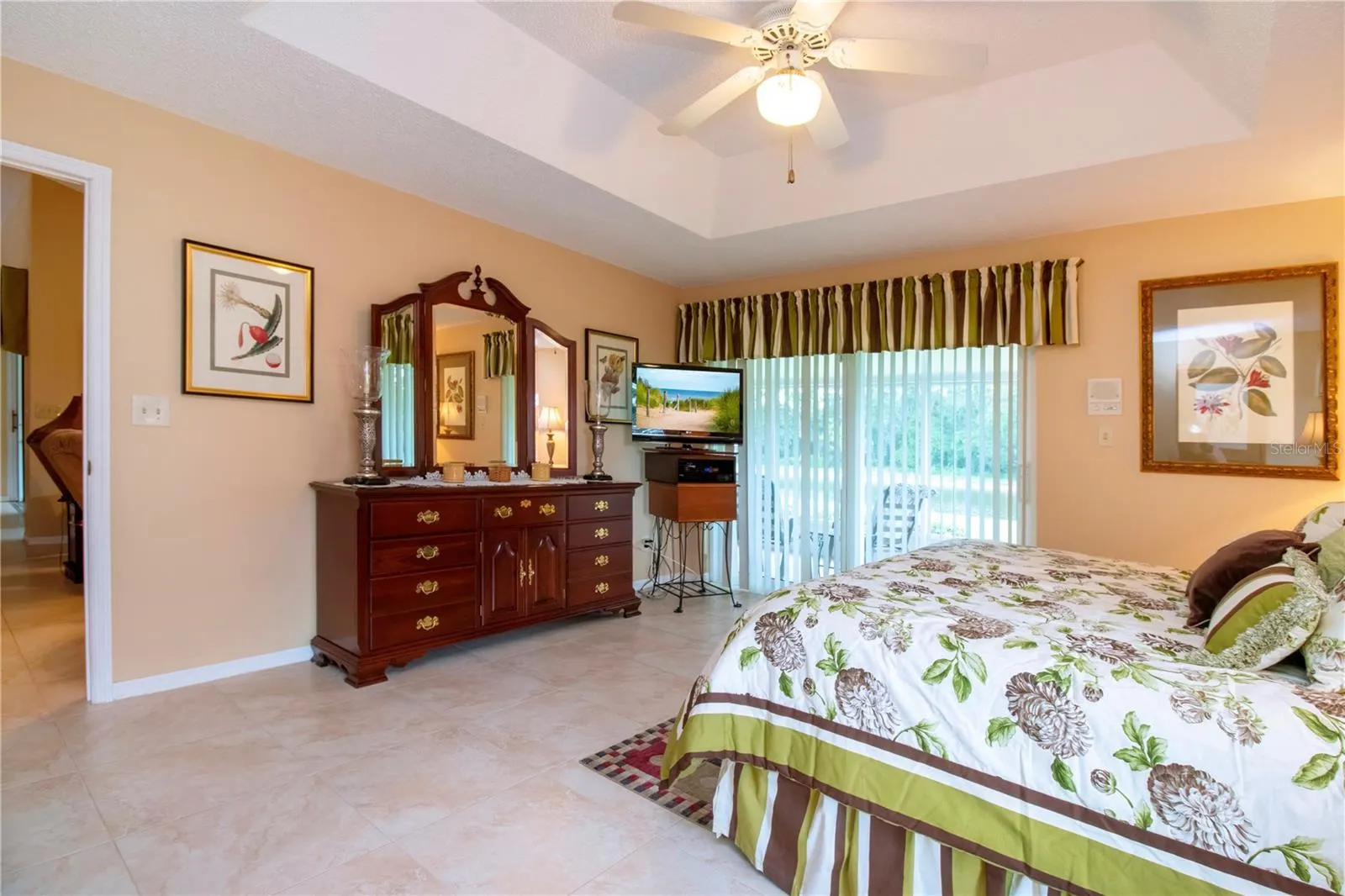 2039 BERRY ROBERTS DR