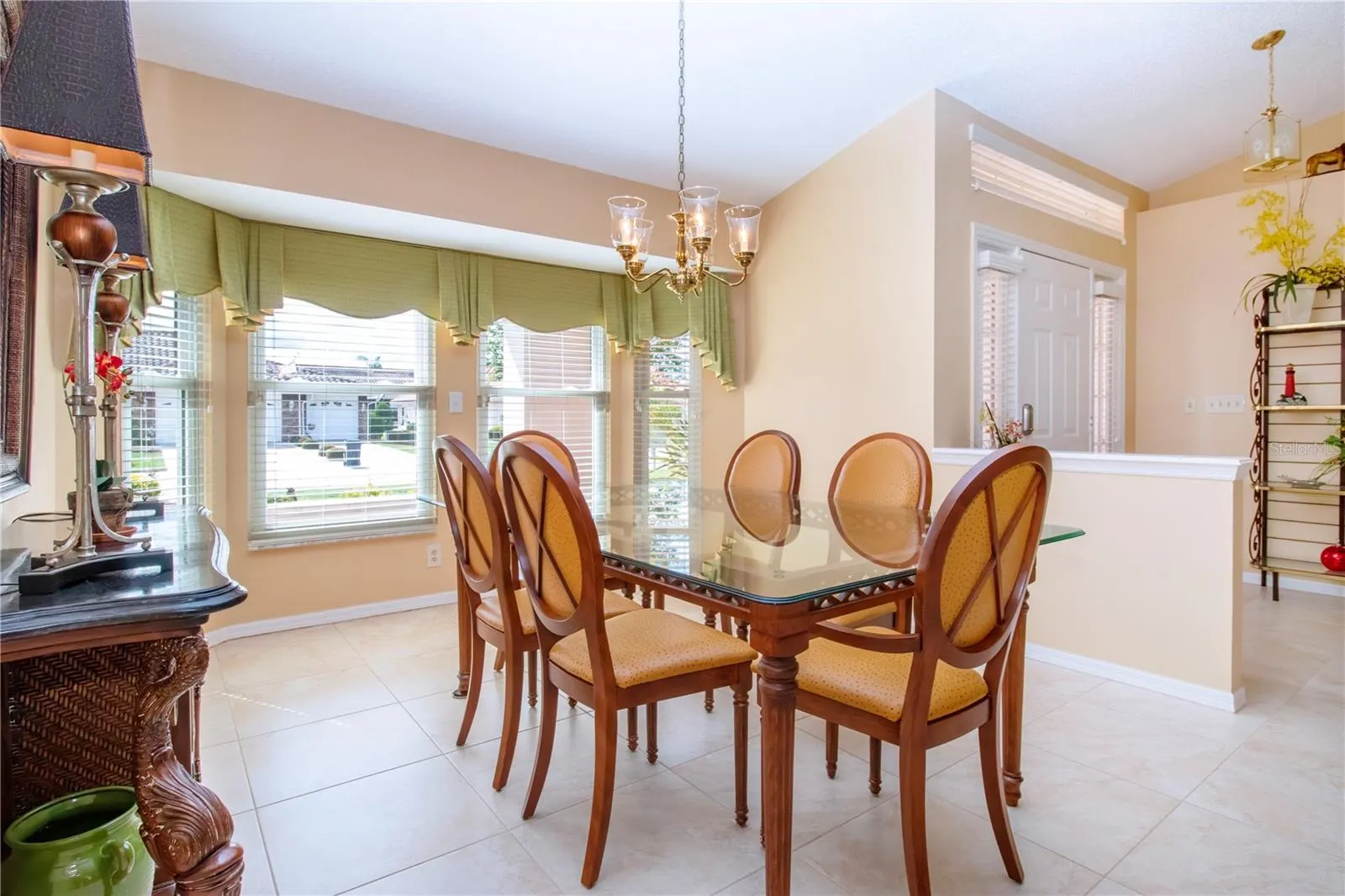 2039 BERRY ROBERTS DR