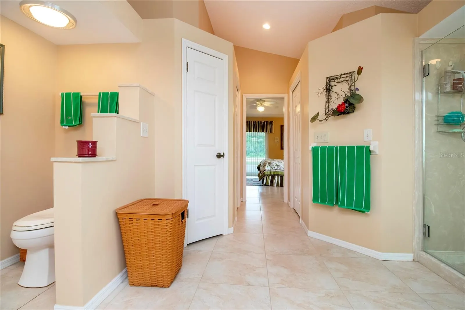 2039 BERRY ROBERTS DR