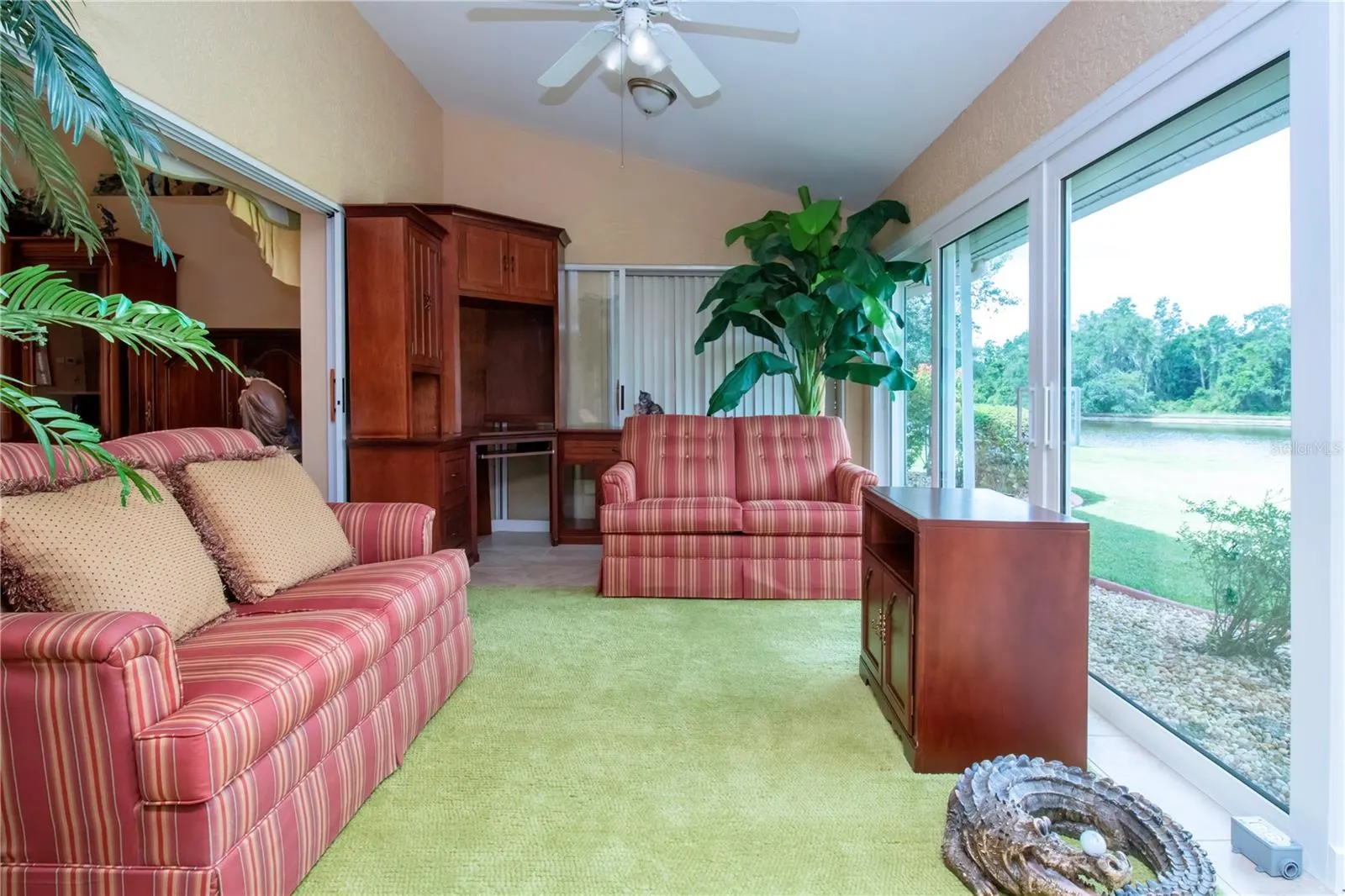 2039 BERRY ROBERTS DR
