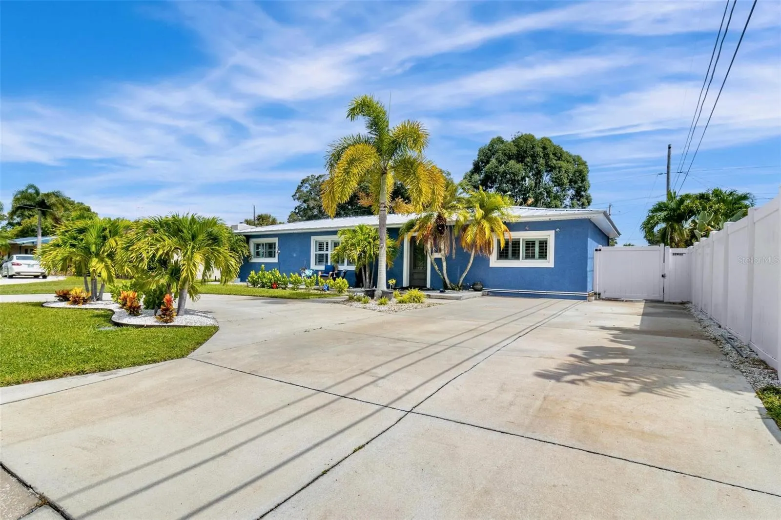 5880 39TH AVE N