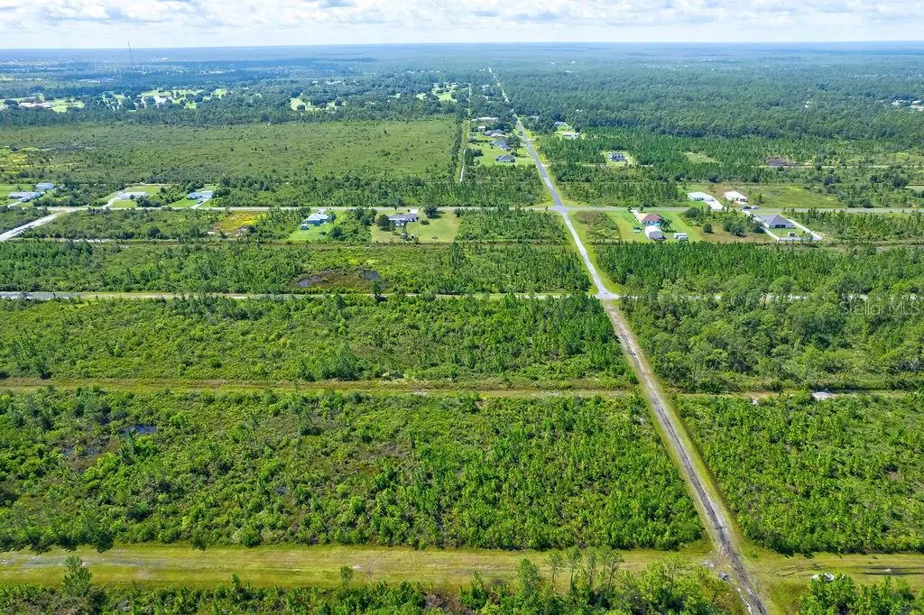 121 HIBISCUS DR