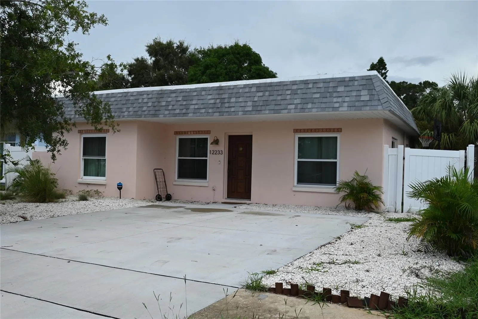 12233 ELDON DR