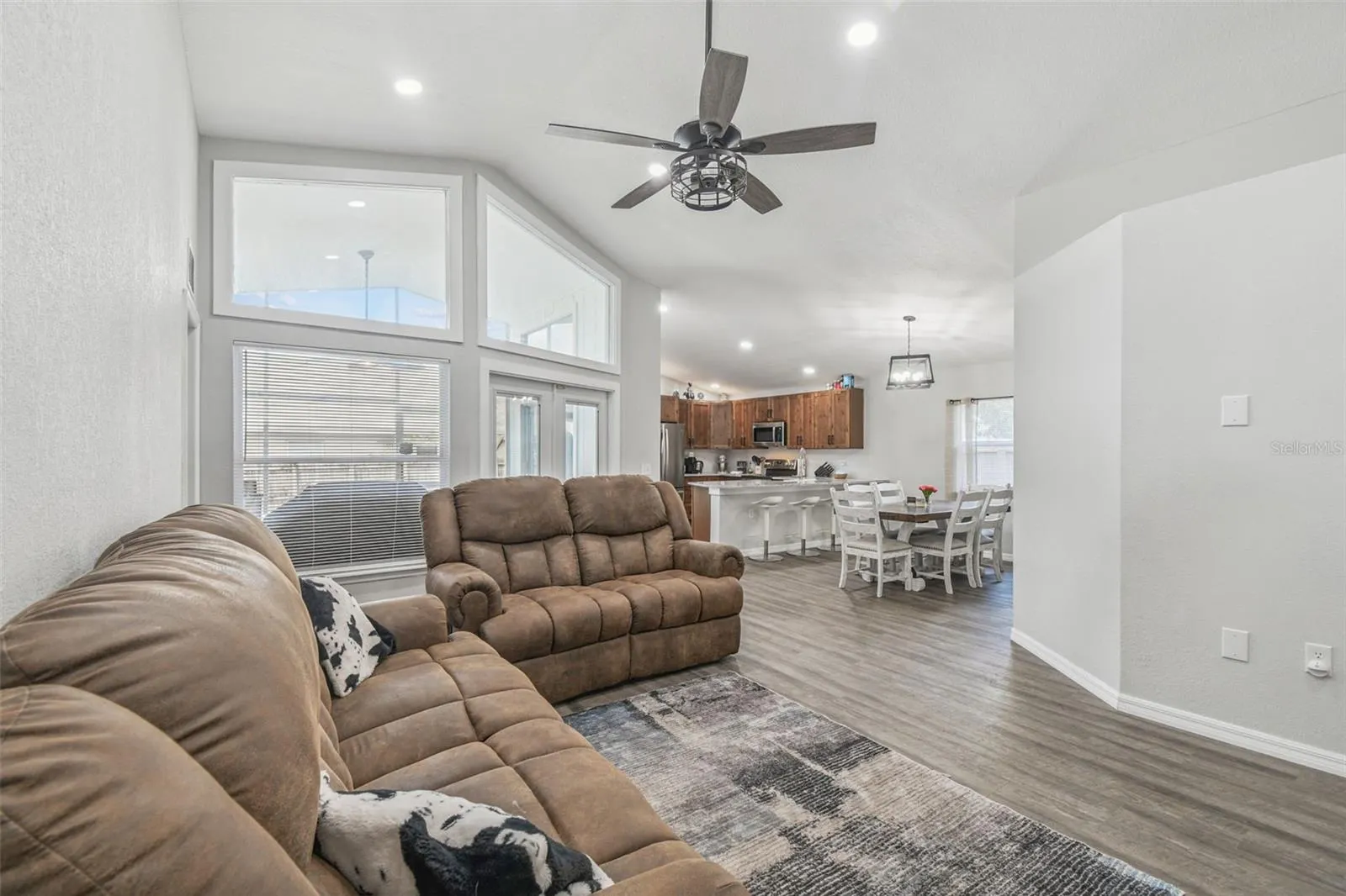 301 SUGAR CREEK DR