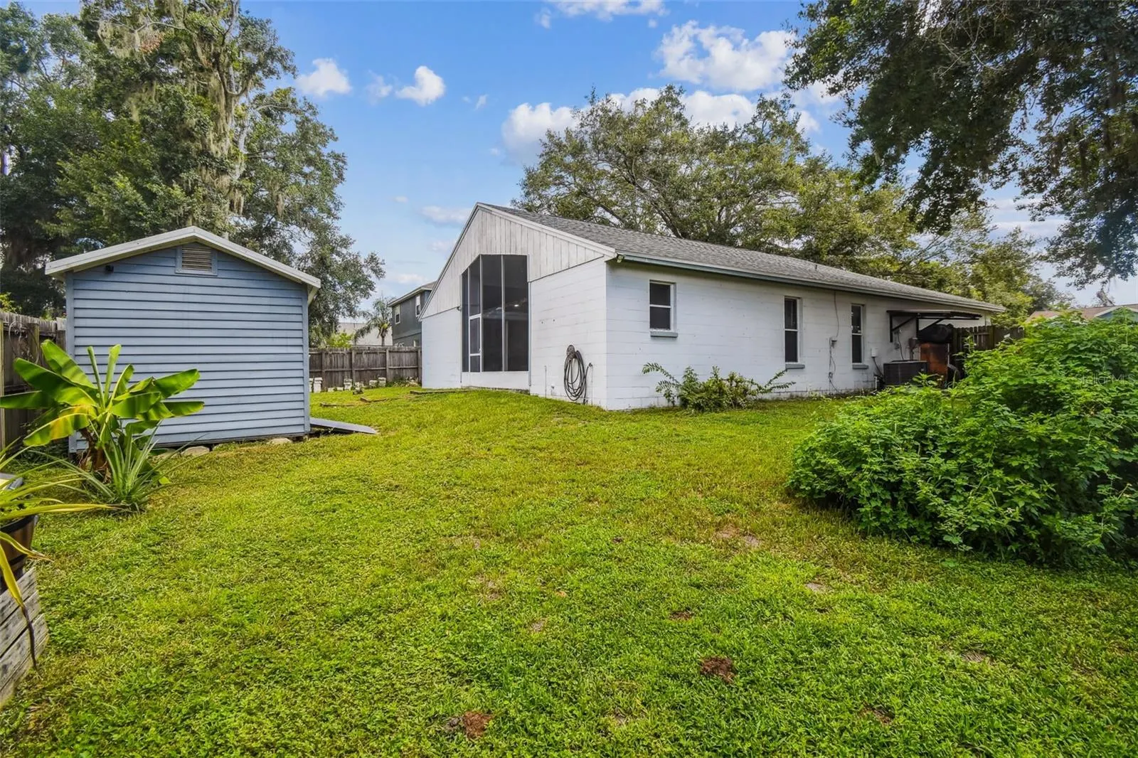 301 SUGAR CREEK DR