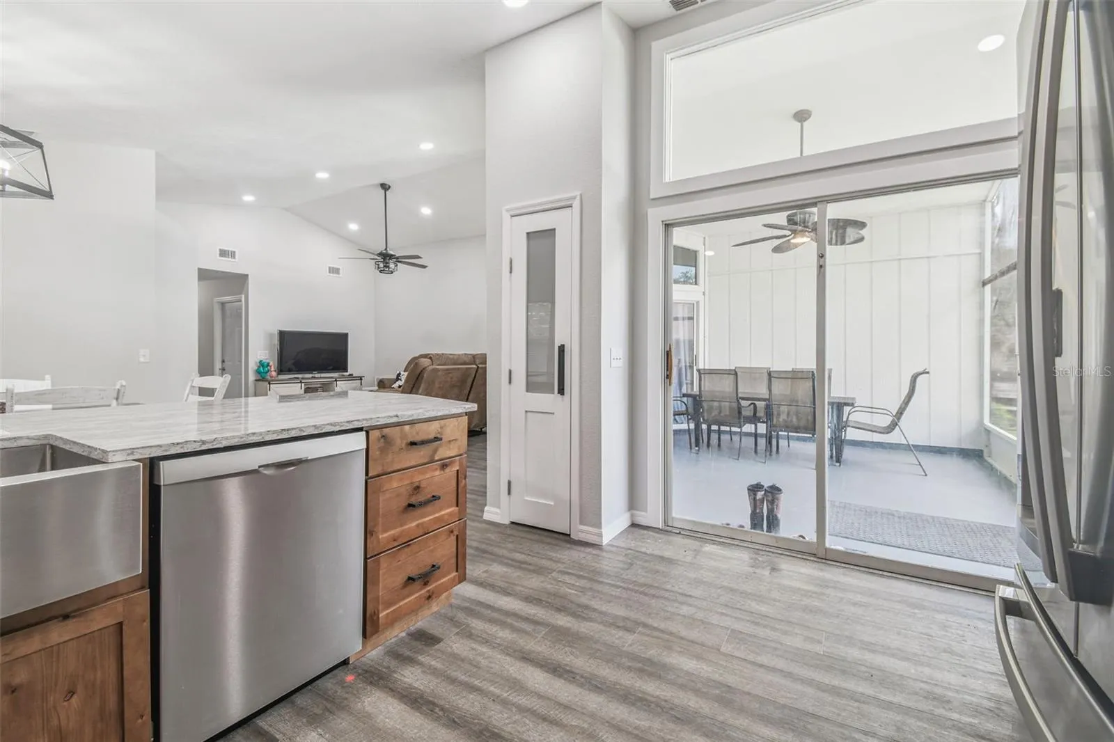 301 SUGAR CREEK DR