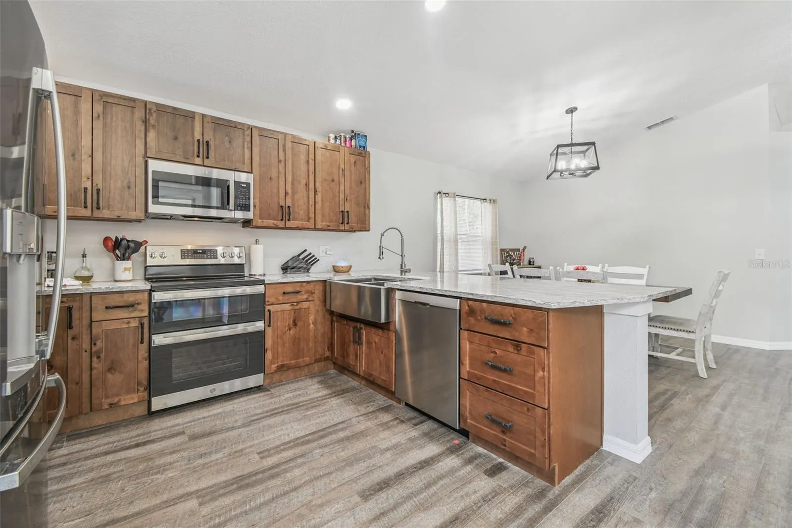 301 SUGAR CREEK DR