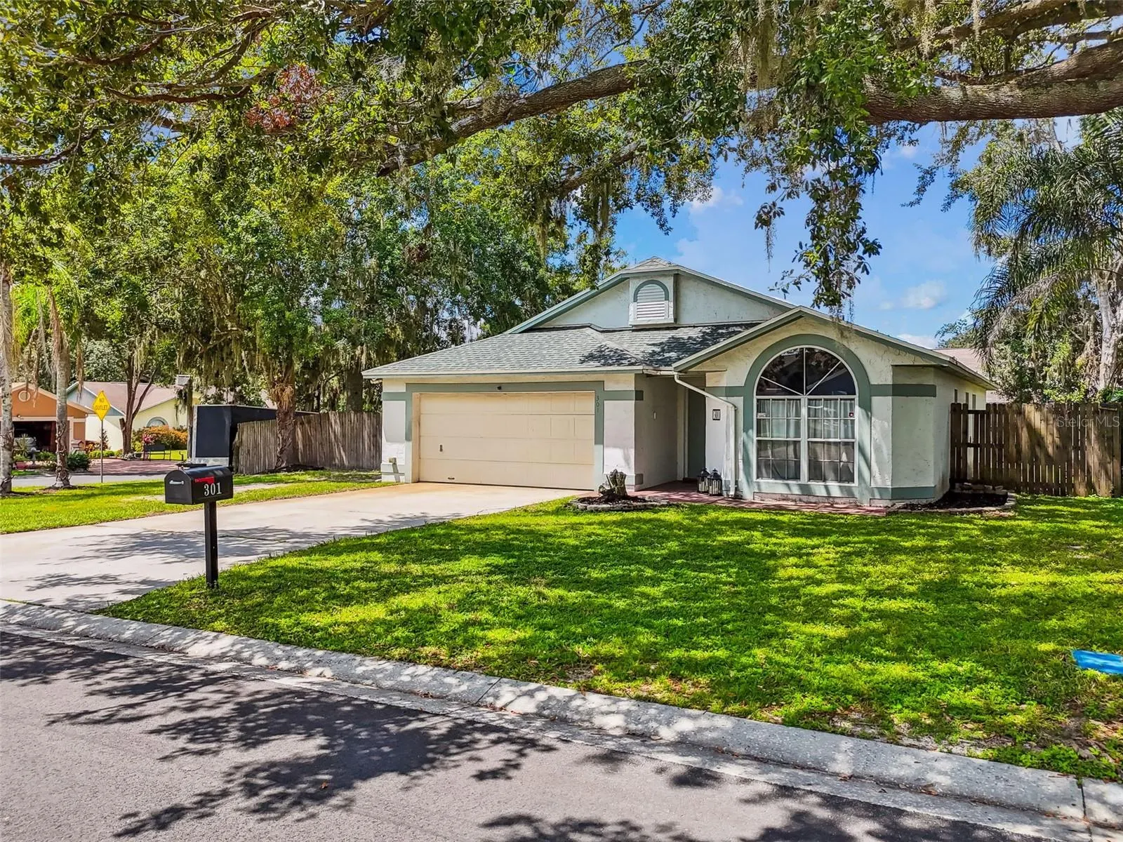 301 SUGAR CREEK DR