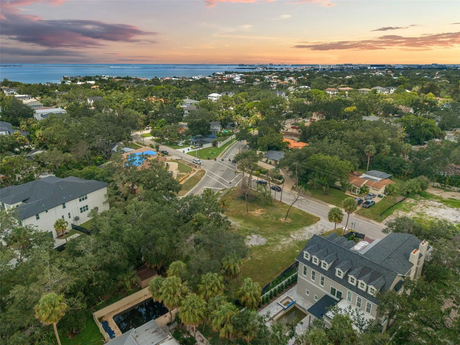 2502 S WEST SHORE BLVD