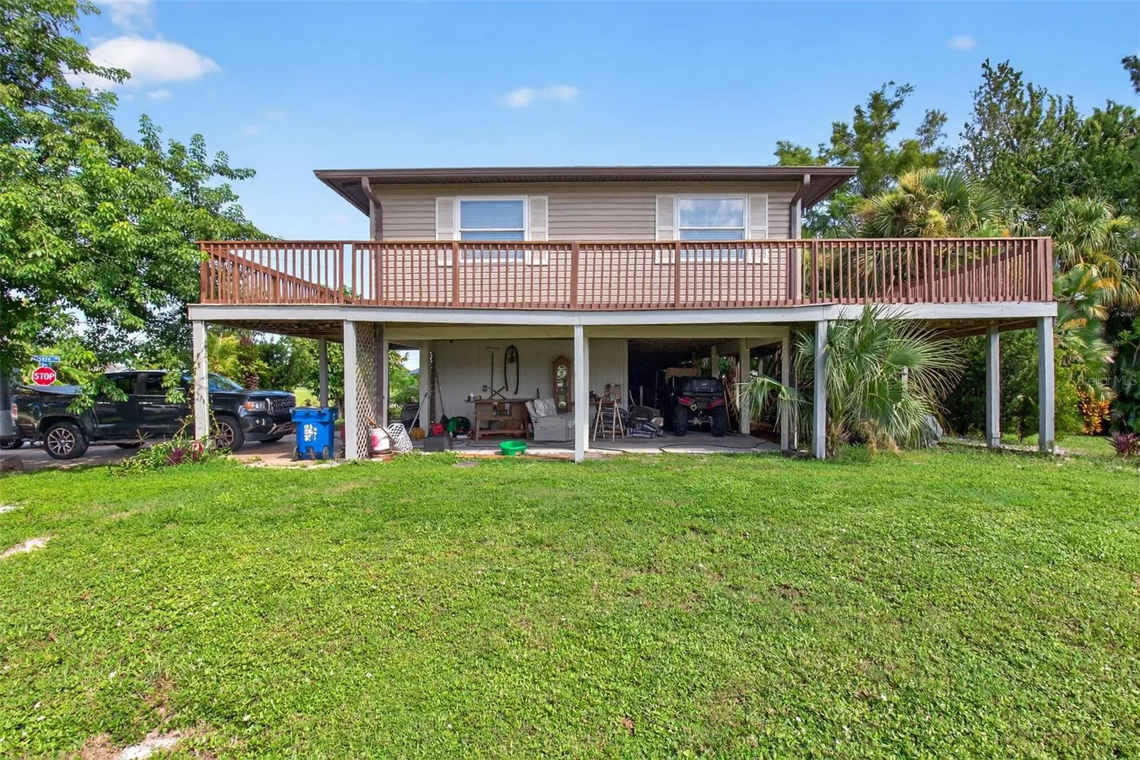 8521 CYPRESS DR S