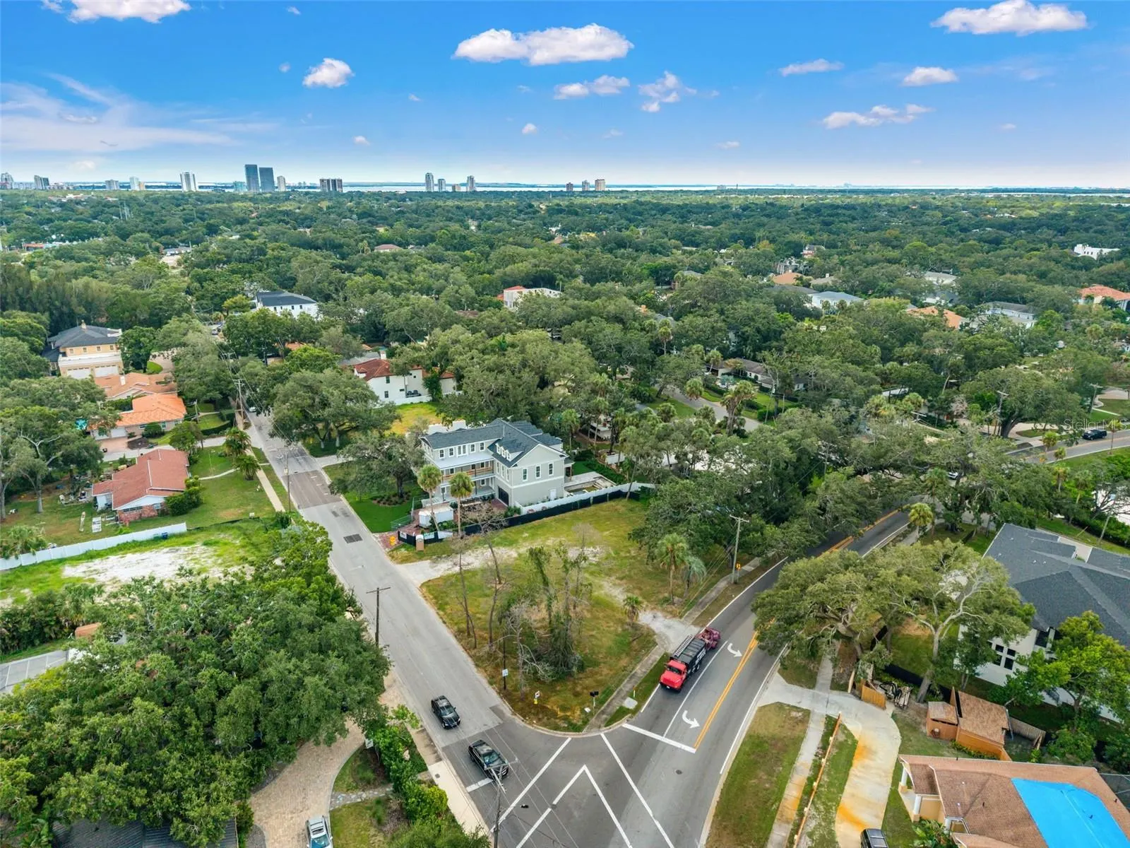 2504 S WEST SHORE BLVD