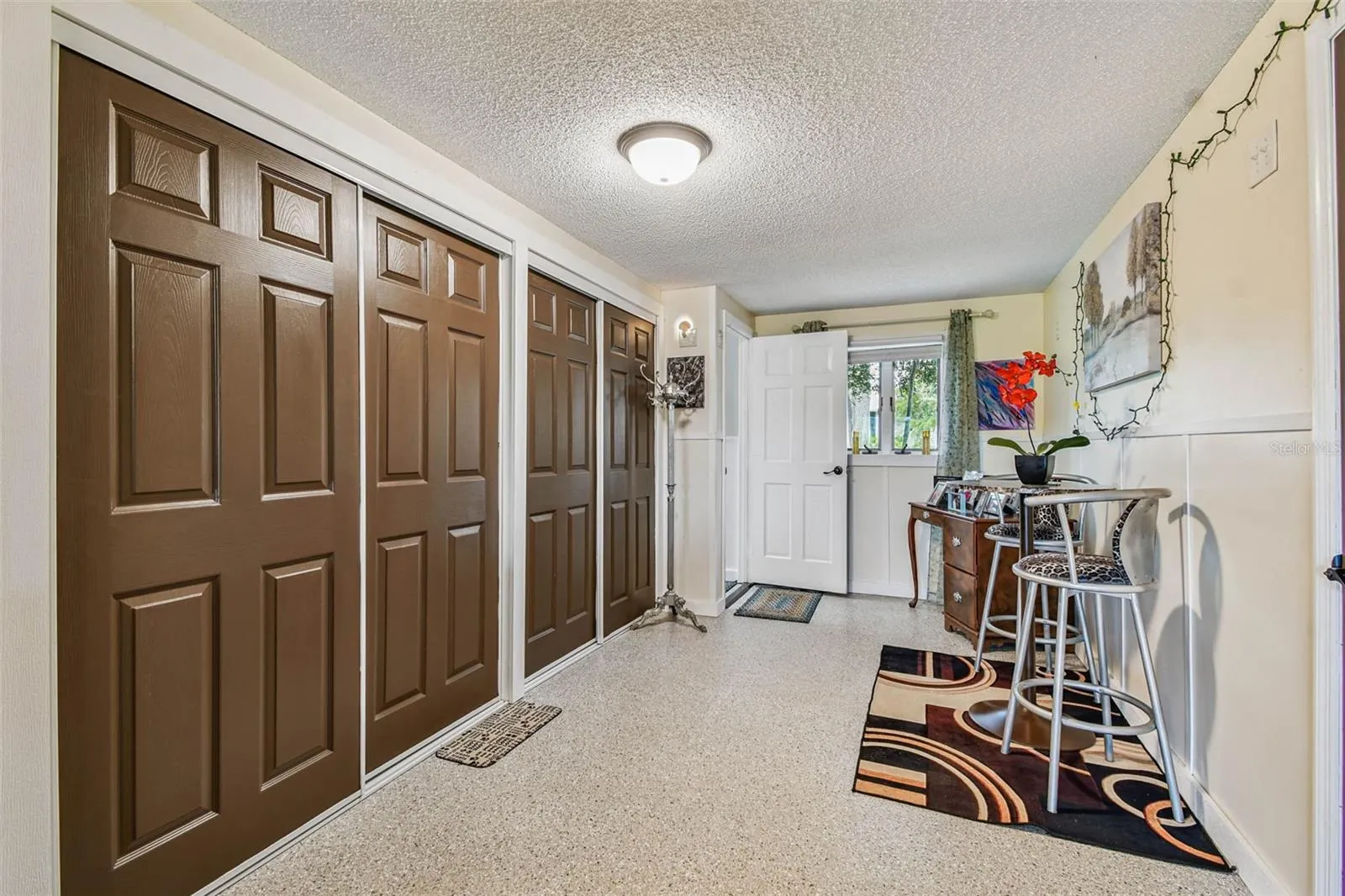 1011 S POINTE ALEXIS DR