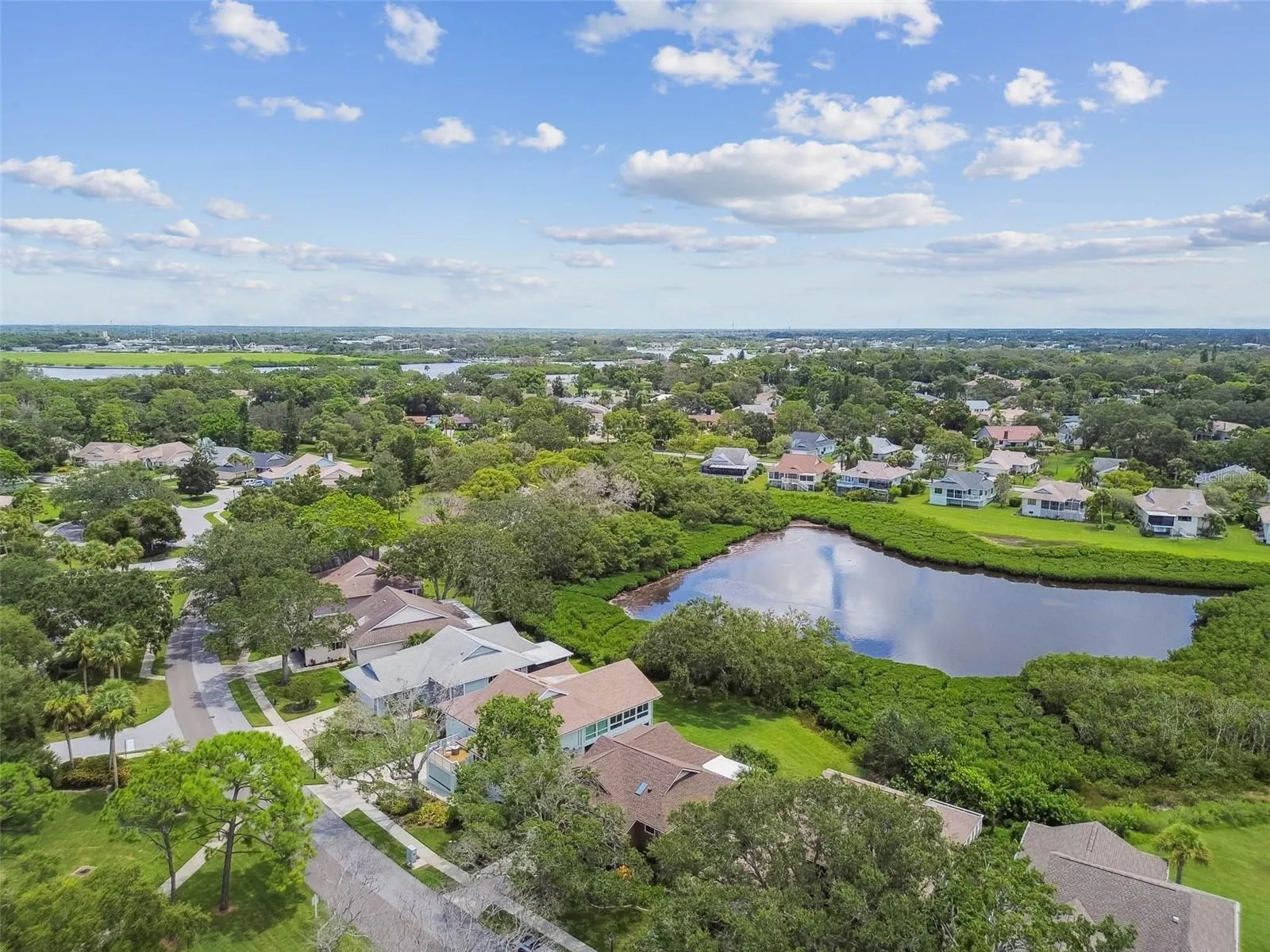 1011 S POINTE ALEXIS DR