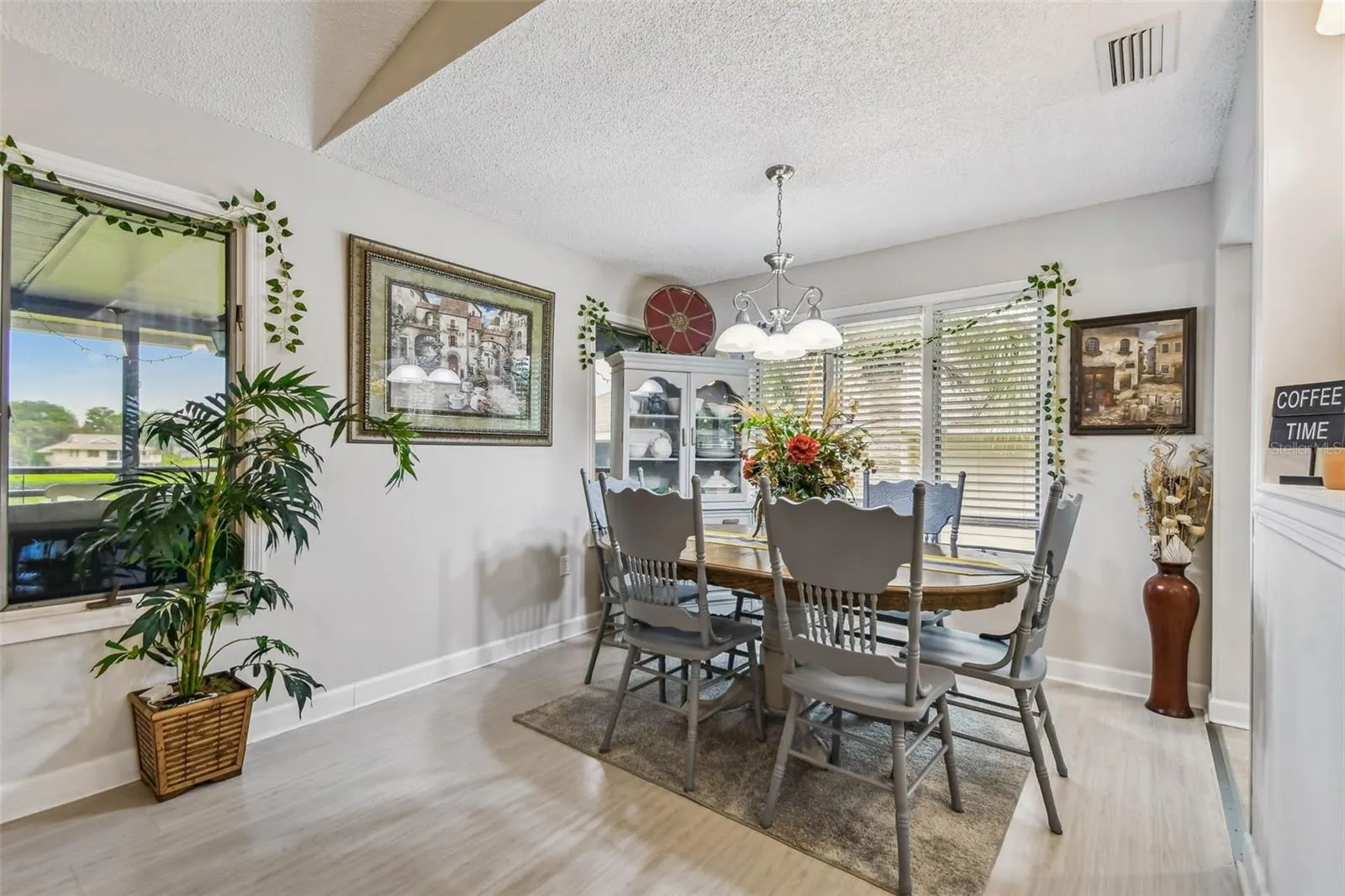 1011 S POINTE ALEXIS DR