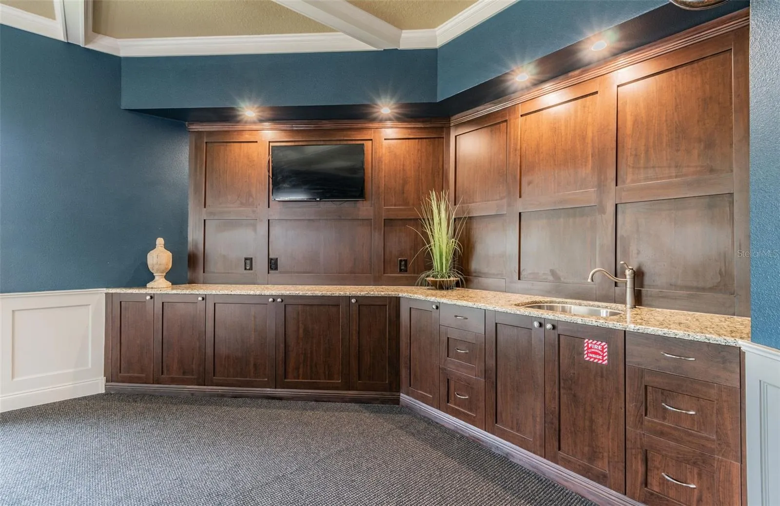 1011 S POINTE ALEXIS DR