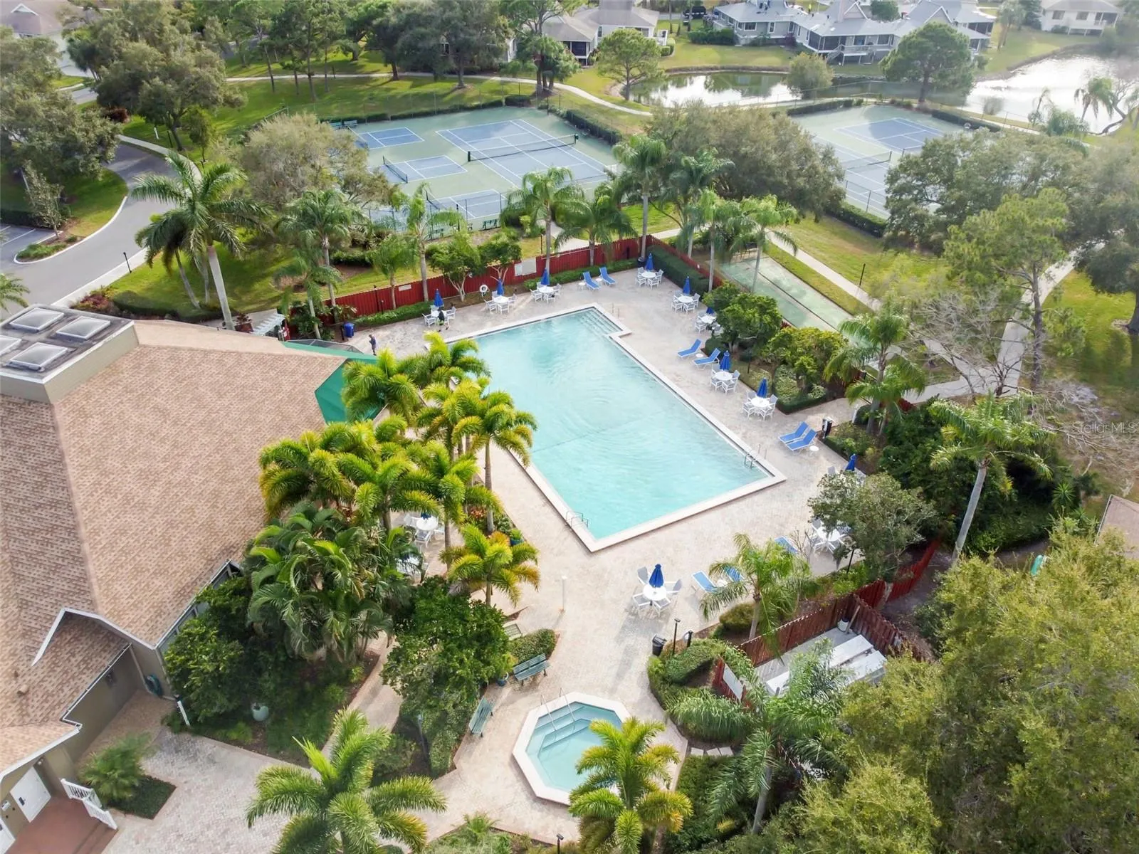 1011 S POINTE ALEXIS DR