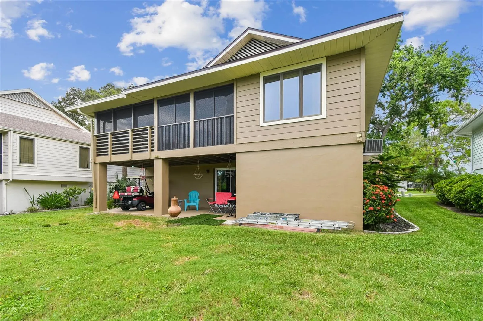 1011 S POINTE ALEXIS DR