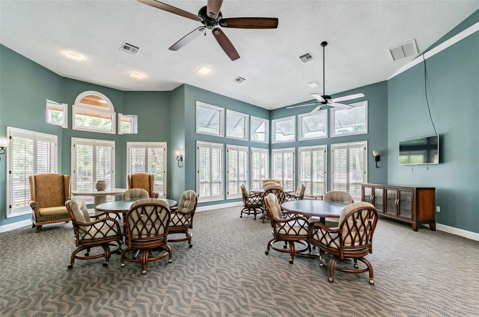 1011 S POINTE ALEXIS DR