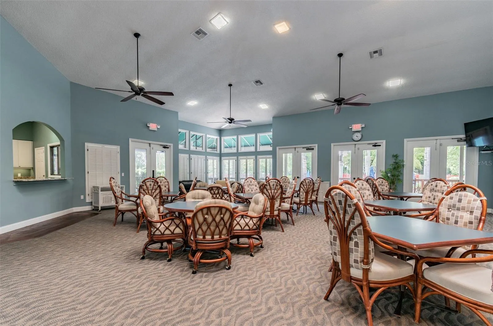 1011 S POINTE ALEXIS DR