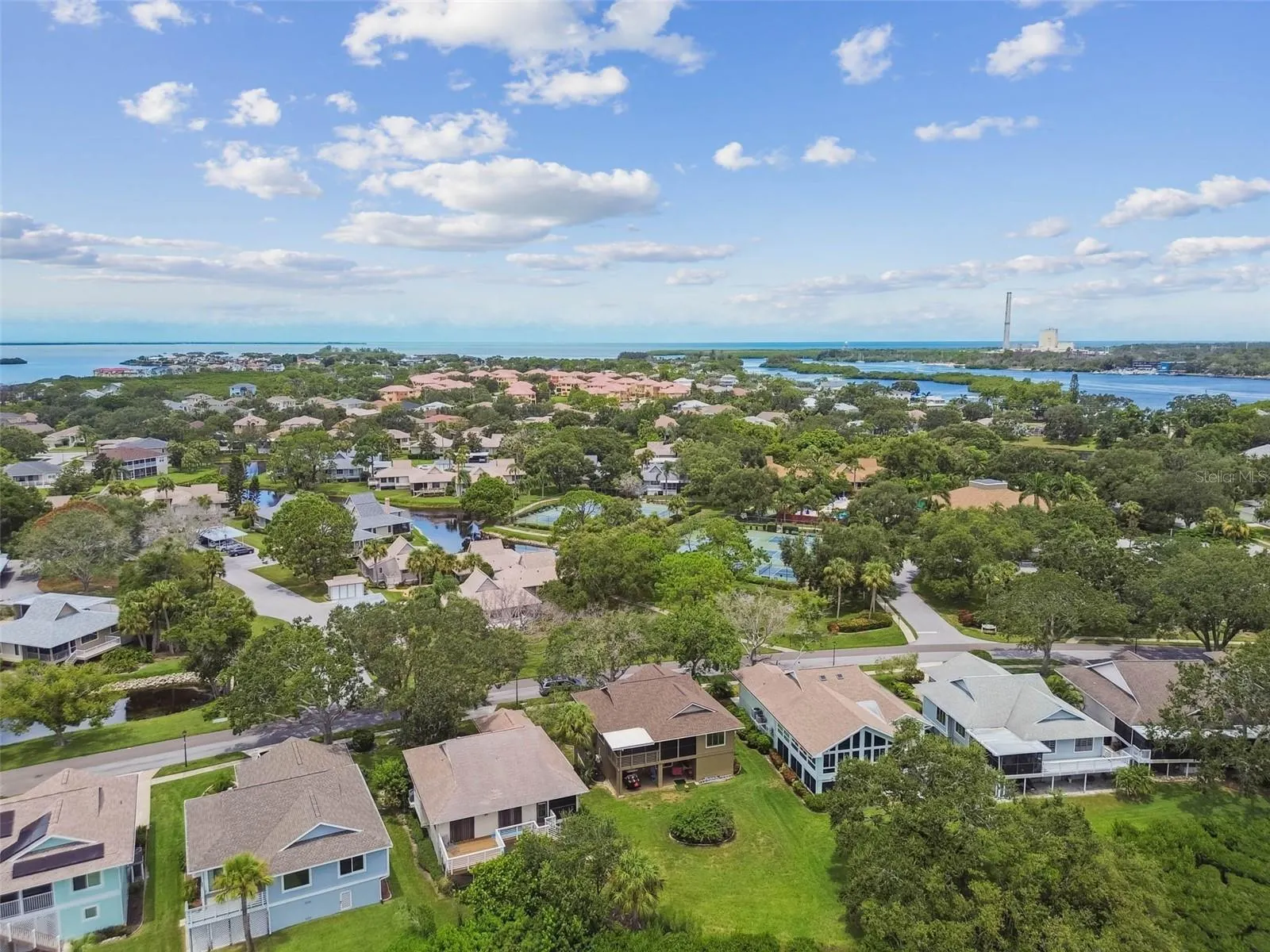 1011 S POINTE ALEXIS DR