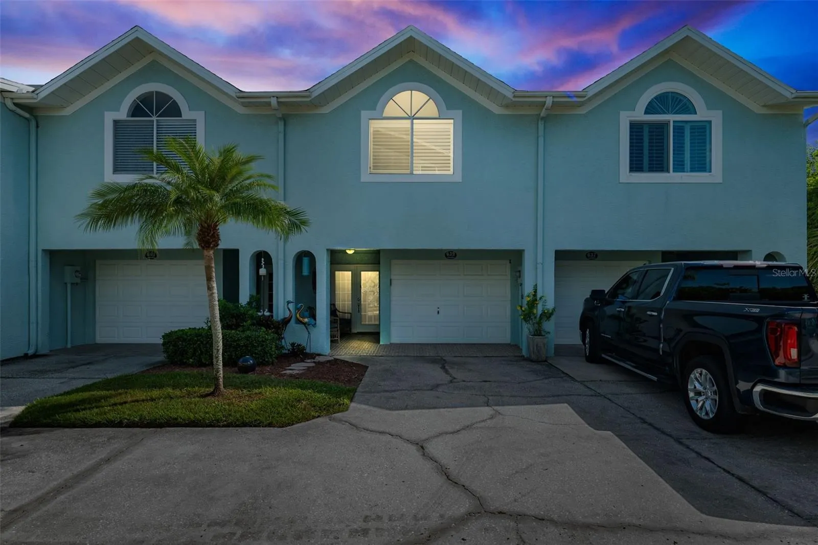 639 GARLAND CIR