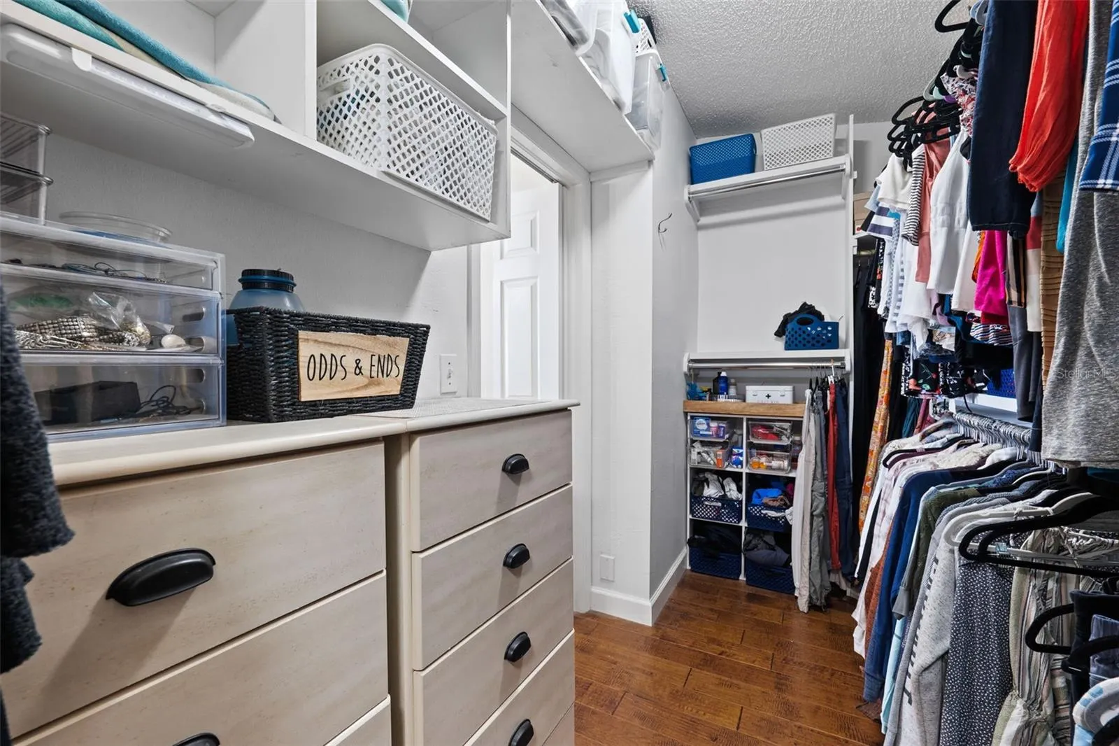 639 GARLAND CIR