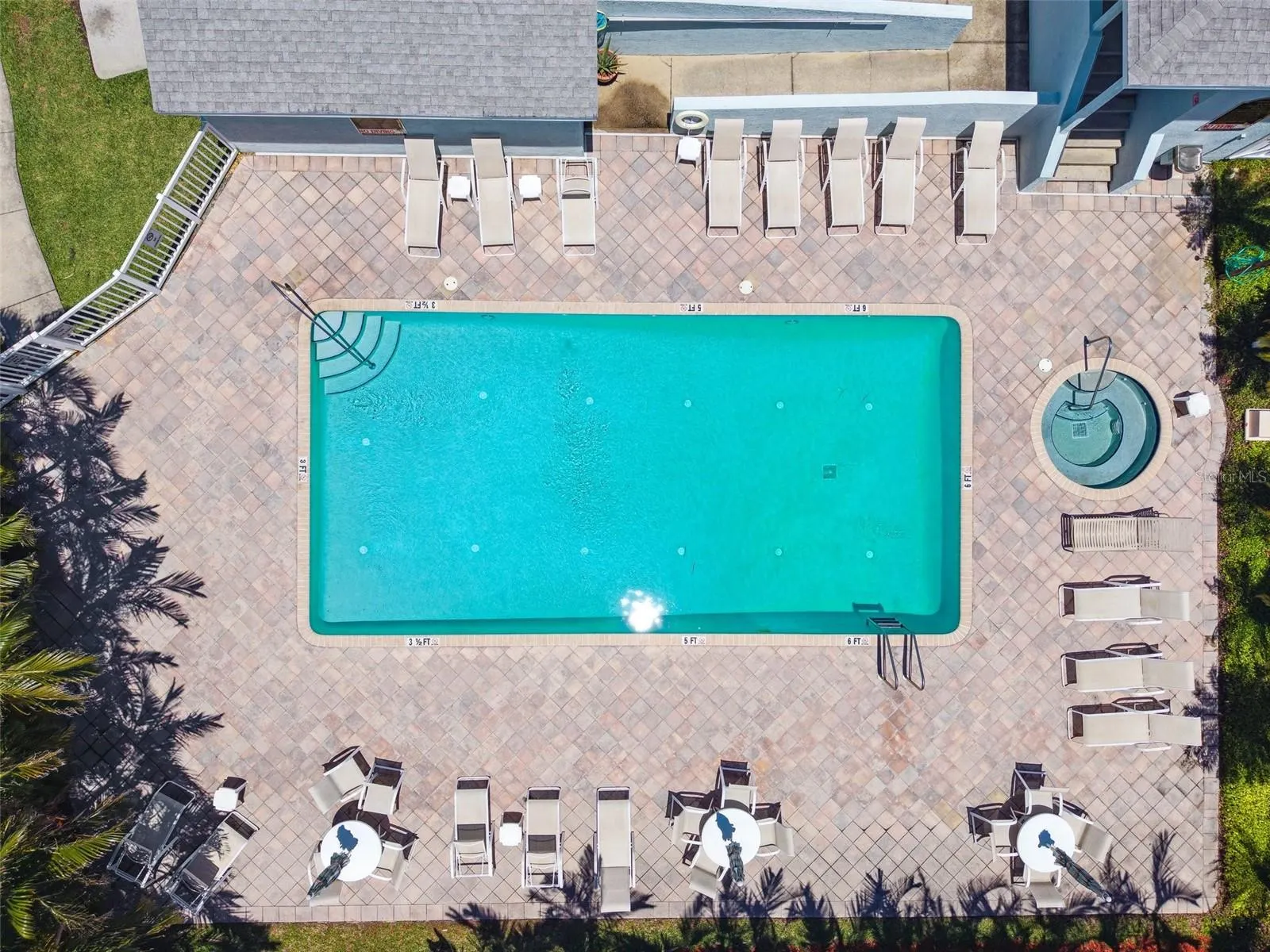639 GARLAND CIR