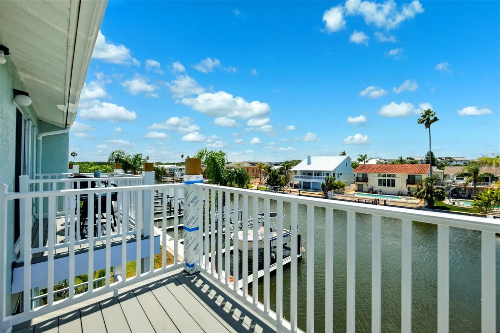 639 GARLAND CIR