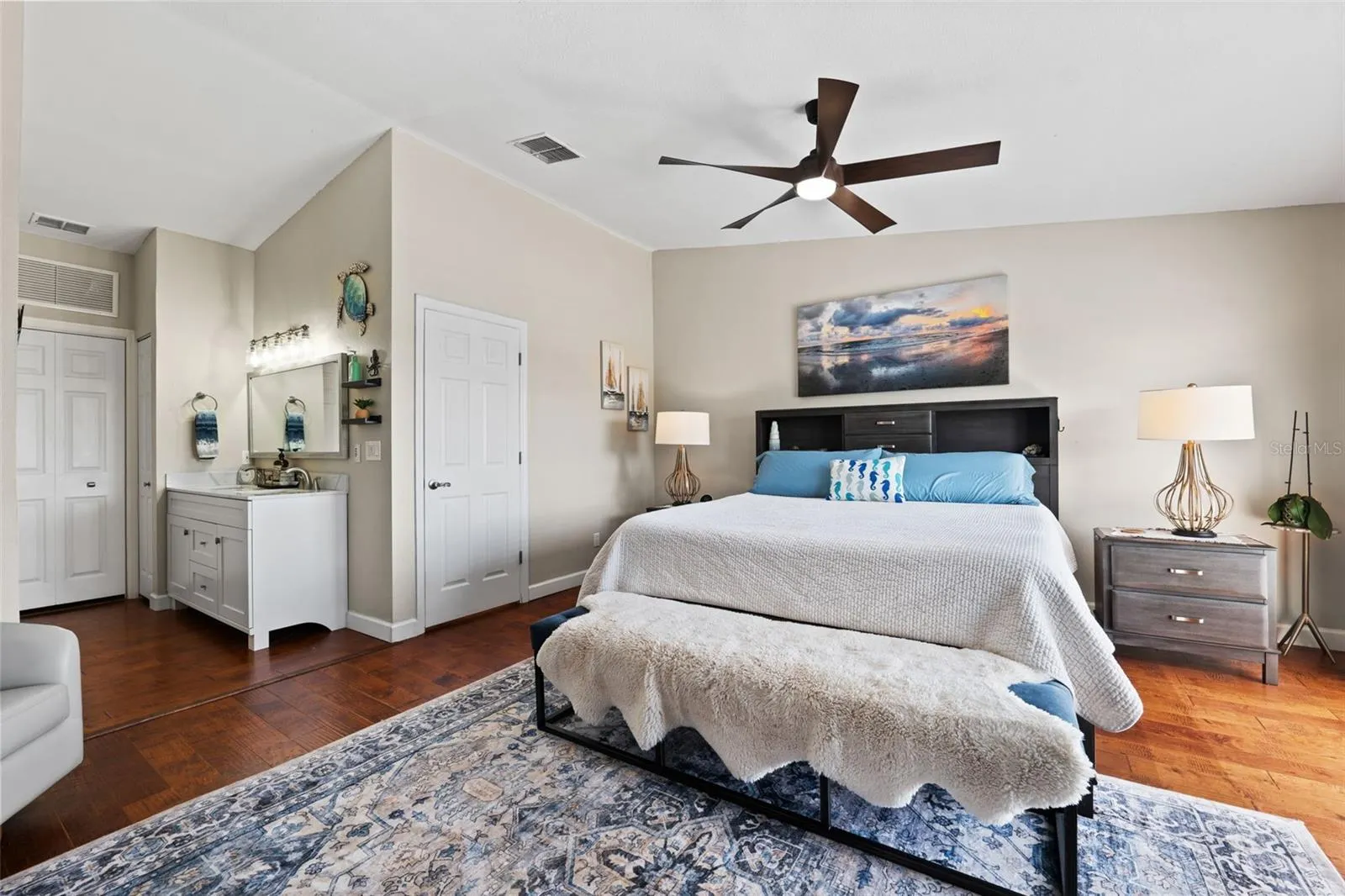 639 GARLAND CIR