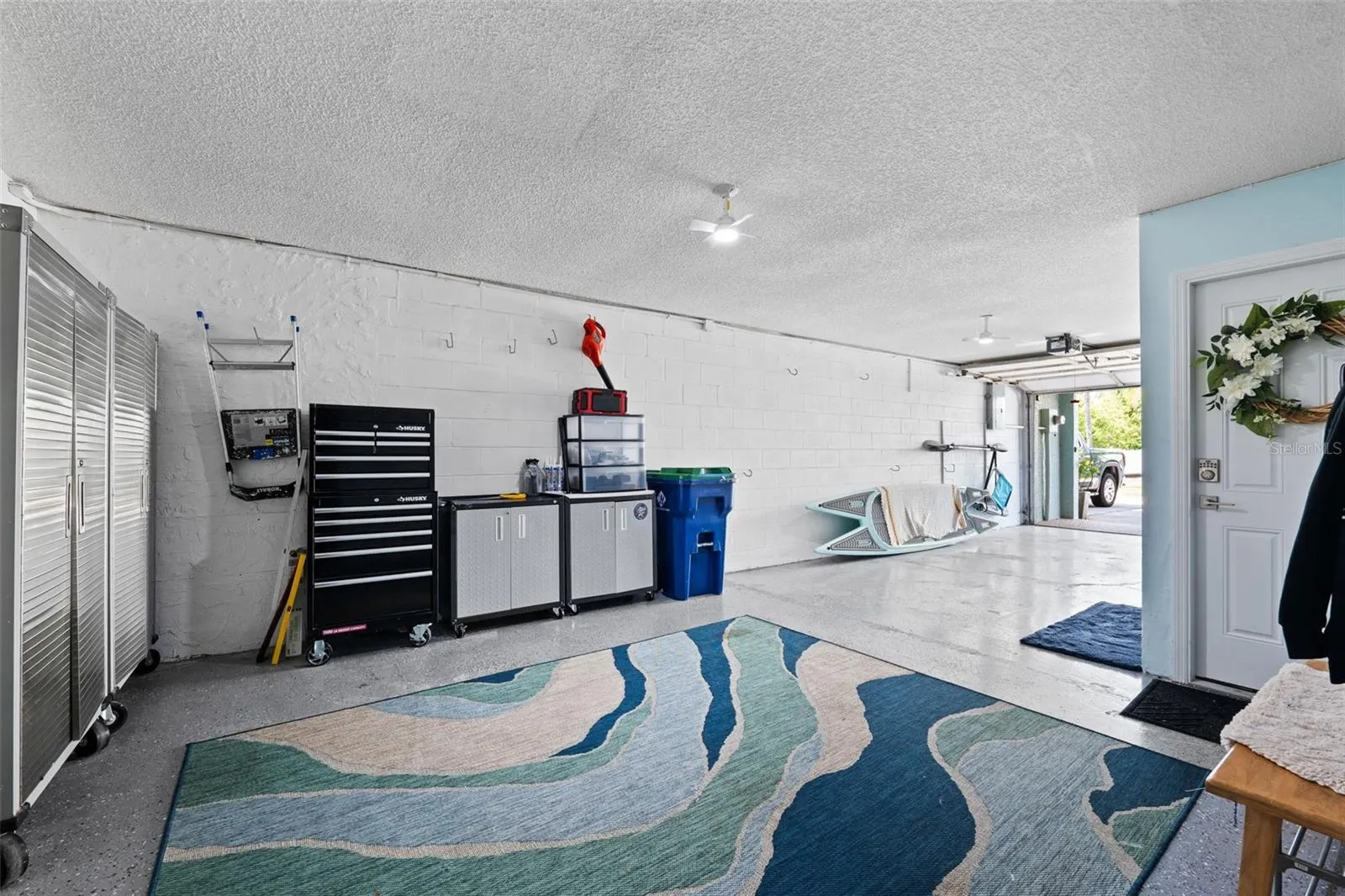 639 GARLAND CIR