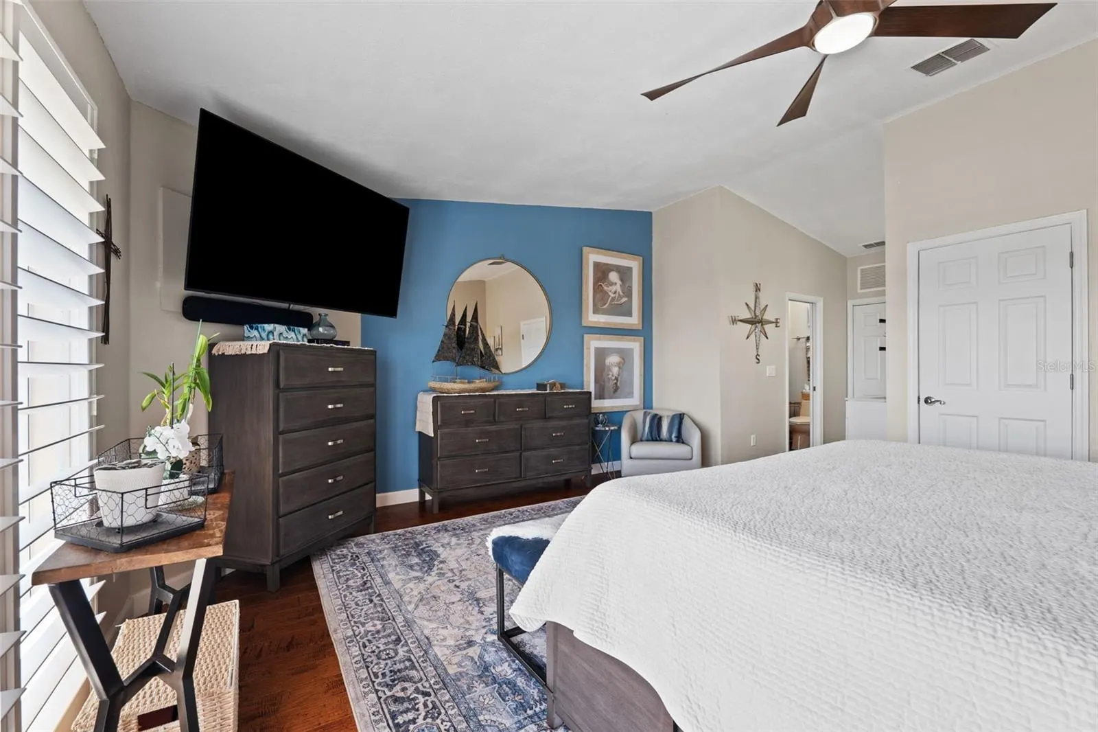 639 GARLAND CIR