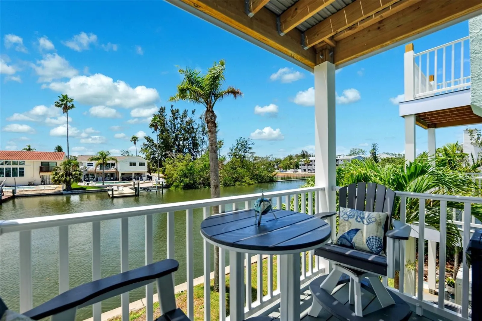 639 GARLAND CIR