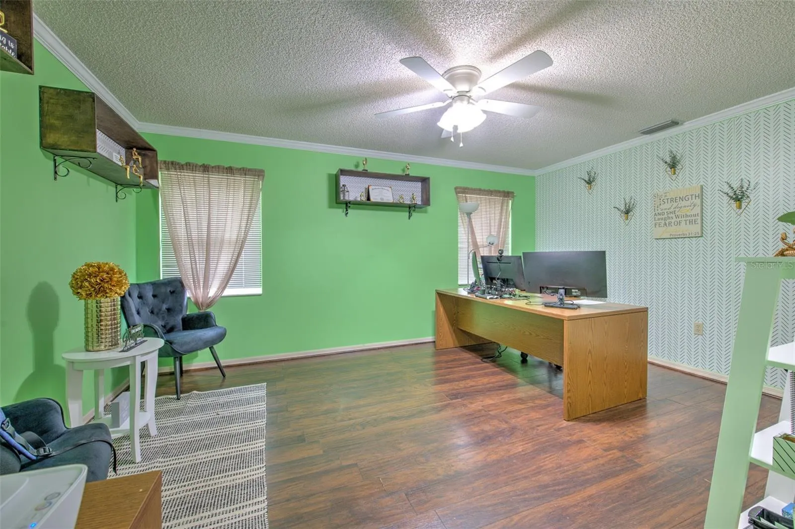 2515 PARKLAND DR