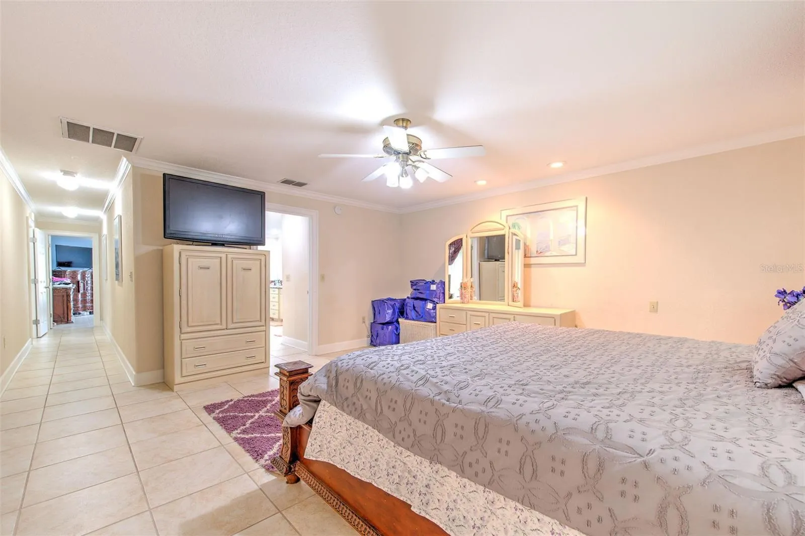2515 PARKLAND DR
